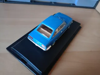 Fiat 124 sport coupé escala 1/43