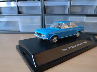 Fiat 124 sport coupé escala 1/43