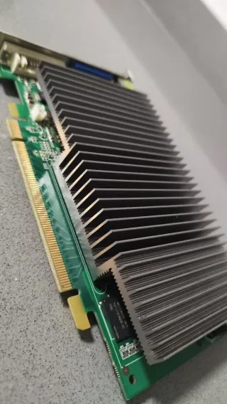 Tarjeta Gráfica NVIDIA GeForce 8600 GT