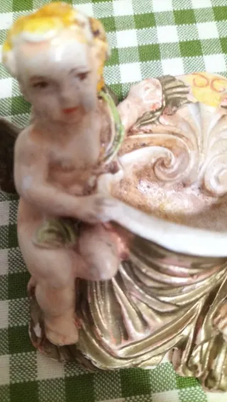 Acquasantiera angioletti in gesso