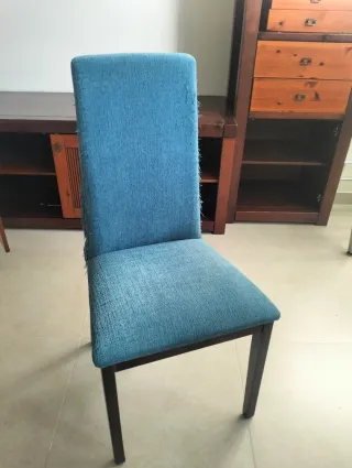 Sillas de comedor azul y marrón