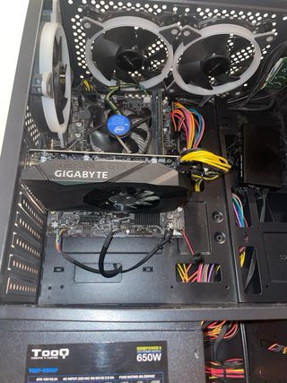 Pc gaming Primux, i5-10400 + GTX 1650