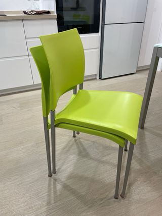 Juego de 4 sillas de cocina moderna verde y metal