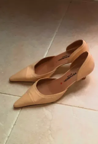 Zapatos Petusco Tacon Bajo T-37 Beige