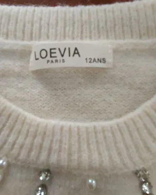 Maglione bianco con perle e strass