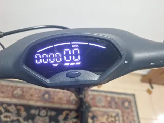 Patinete Eléctrico Red Bull Racing