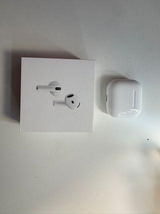 AirPods 4 con cancelación de ruido