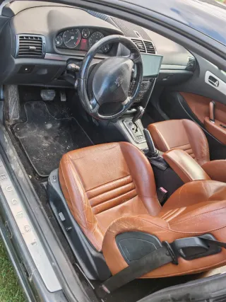 Peugeot 407 coupé V6