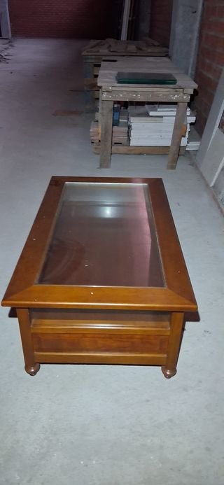 Mesa de salón madera y cristal
