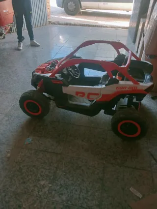 Buggy Eléctrico Infantil Can-Am RS 4x4
