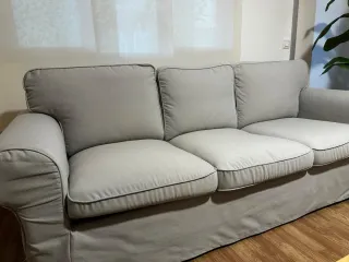 Sofá 3+2 plazas Ikea gris topo/amarronado
