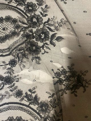 Mantilla antigua encaje negro