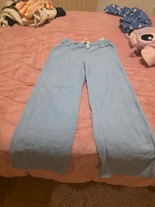 Pantalón Stradivarius Talla M