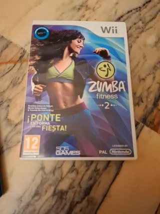 Nintendo Wii U Blanca con juegos y mandos Wii