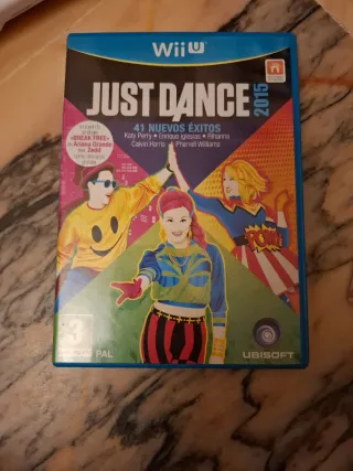 Nintendo Wii U Blanca con juegos y mandos Wii