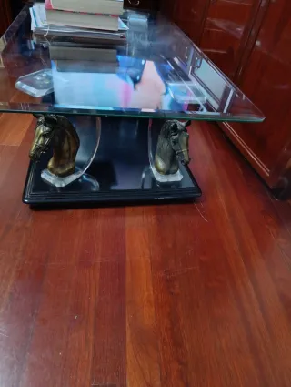 Mesita de cristal y metacrilato