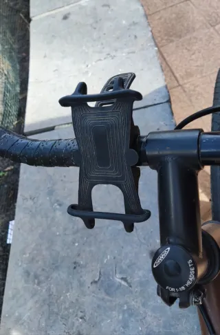 Bicicleta paseo fixie marrón ruedas amarillas