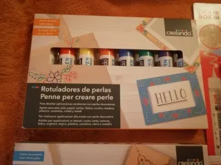 Rotuladores de perlas y purpurina.