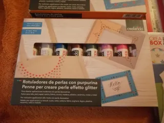 Rotuladores de perlas y purpurina.