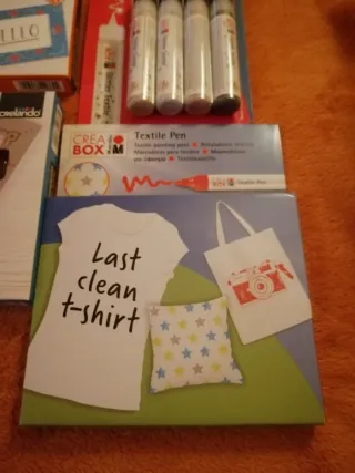 Rotuladores de perlas y purpurina.