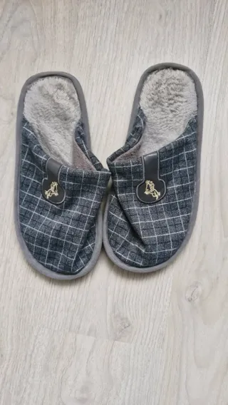 Zapatillas de caballero de casa