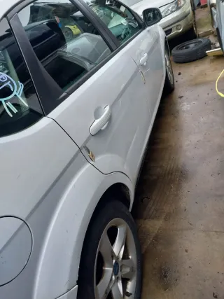 Ford Focus mk2 restiling Despiece