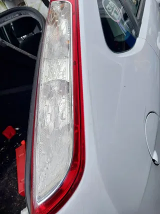Ford Focus mk2 restiling Despiece
