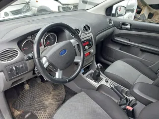 Ford Focus mk2 restiling Despiece