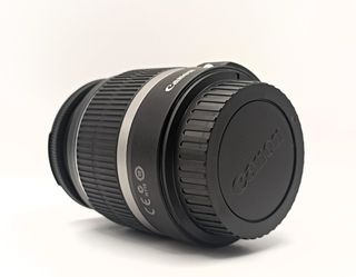 Obiettivo zoom Canon EF-S 18-55mm f/3.5-5.6 IS