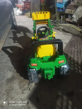 Tractor a pedales John Deere