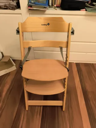 Trona de madera Safety 1st