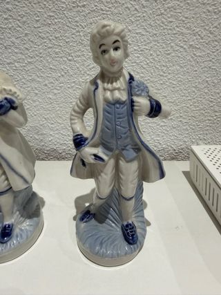 Figuras de porcelana estilo antiguo