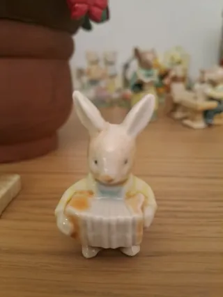 Ceramica vintage Pasqua Orso e Conigli