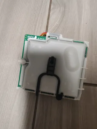 Scheda folletto VK 220