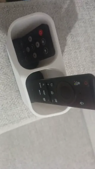 Organizador de mandos para sofá