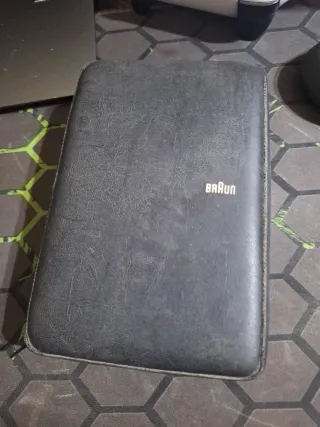 Maquinilla Eléctrica Braun Antigua