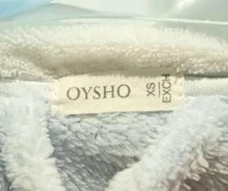 Bata unicornio suave y calentita