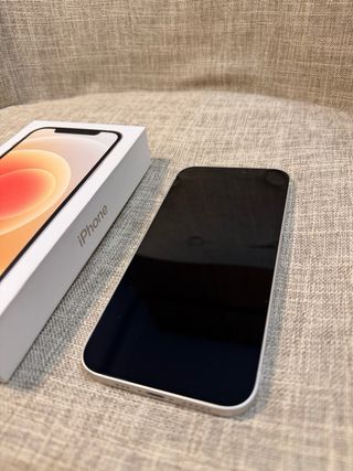 iPhone 12 Blanco 64GB Impecable