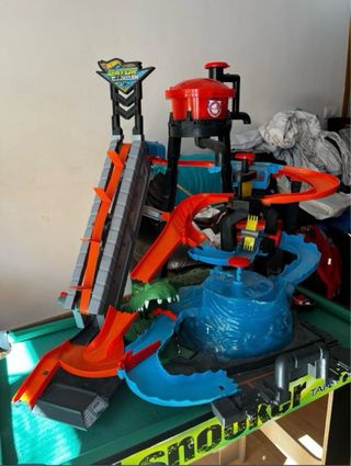 Pista Hot Wheels Gator Car Wash