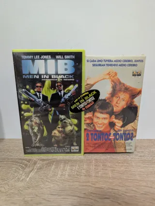 VHS precintado Pack Men in Black y 2 Tontos Muy