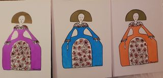 Figura Morada con Mosaico Floral