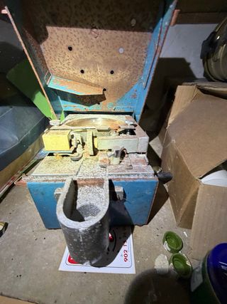 Antiguo contador de monedas