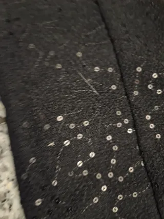 Calça Fracomina preta com efeito lantejoulas