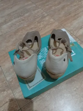 Sandalias de verano beige