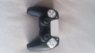 Funda Protectora Mando PSP Negra y Blanca