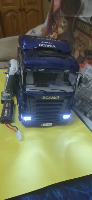 Camión RC Tamiya Scania R620 Nuevo