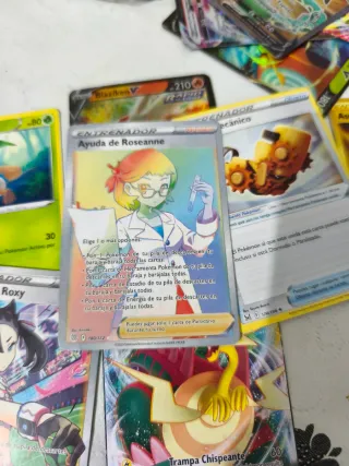 Carta Pokémon Entrenador Ayuda de Roseanne