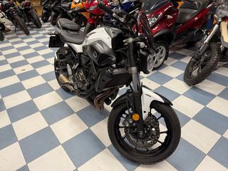 YAMAHA MT 07 ABS