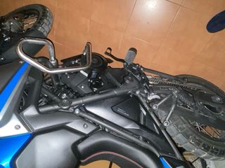 Moto Voge 650 DSX Negra y Azul