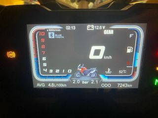 Moto Voge 650 DSX Negra y Azul